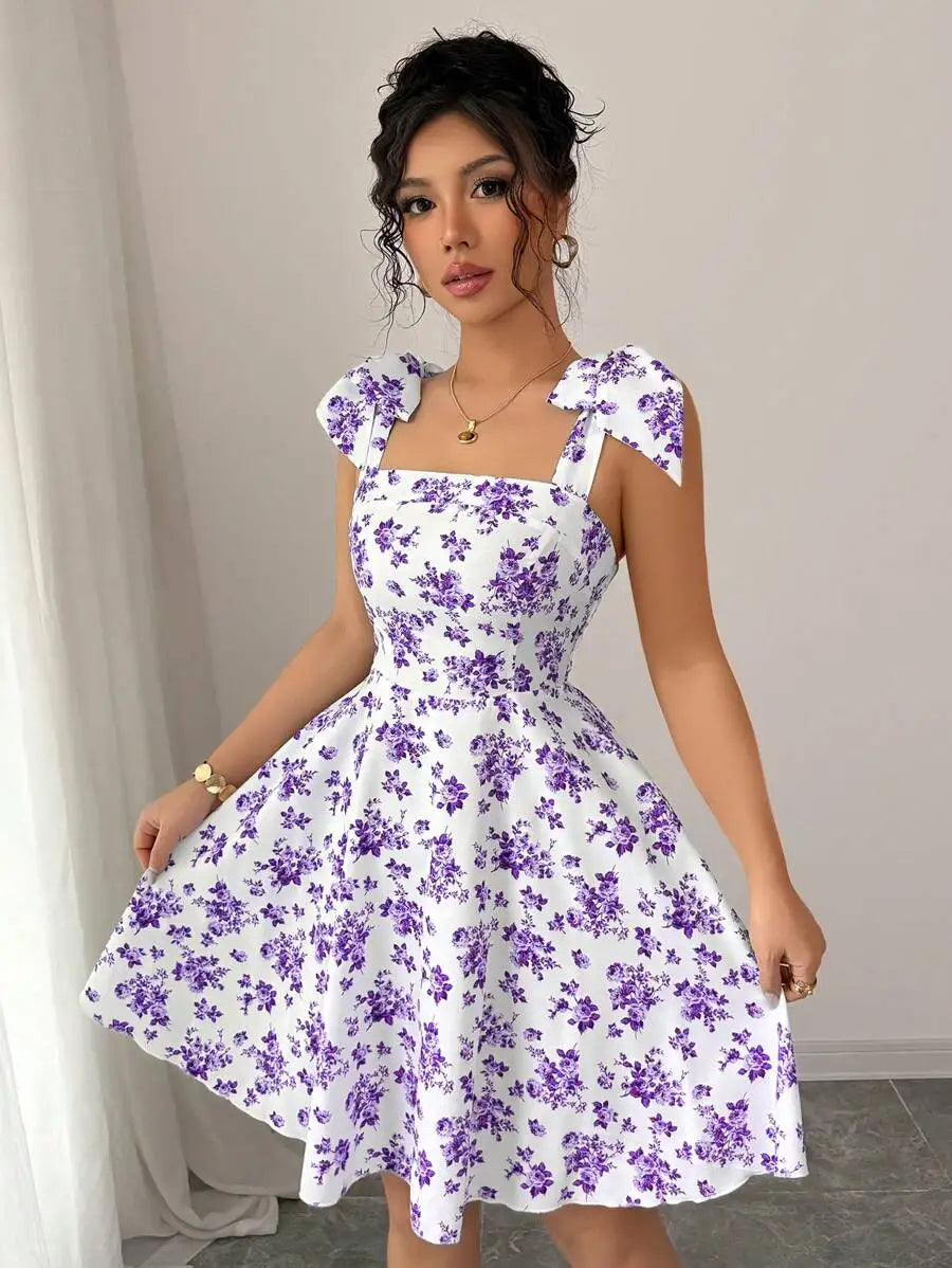 Vestido Línea A Moño Floral