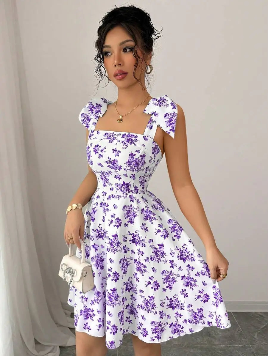 Vestido Línea A Moño Floral